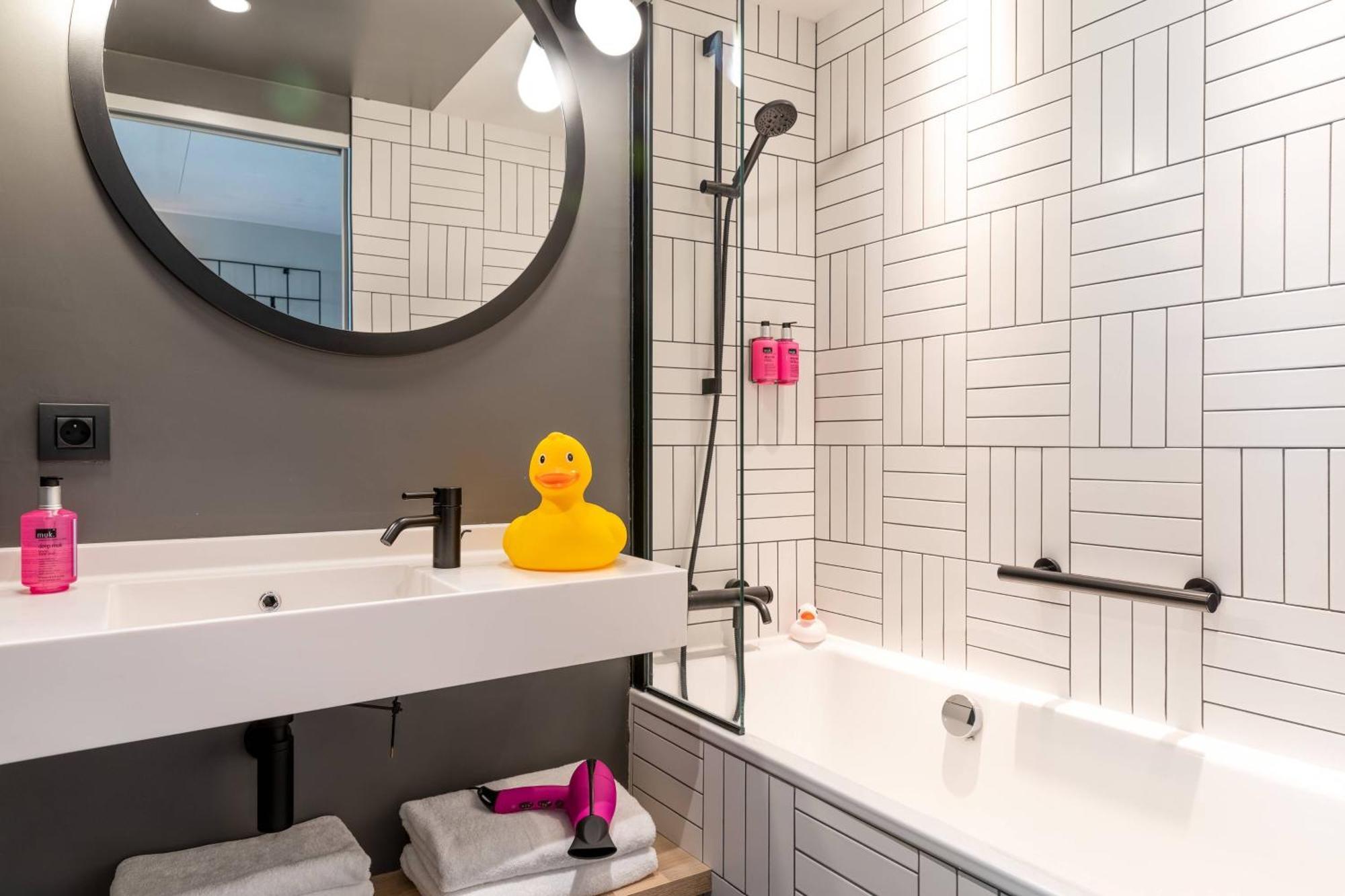 Hotel Moxy Bordeaux Zewnętrze zdjęcie