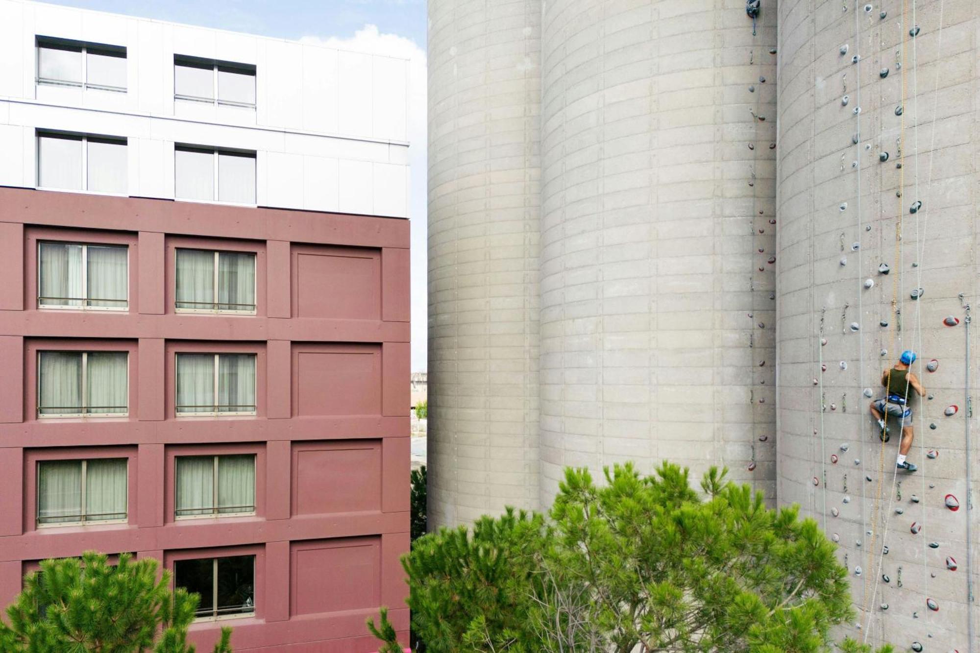 Hotel Moxy Bordeaux Zewnętrze zdjęcie